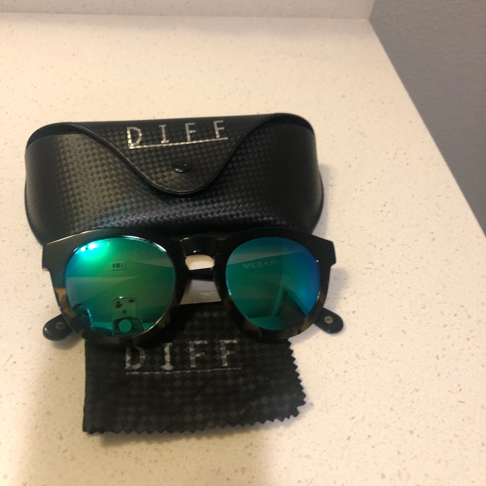 DIFF sunglasses